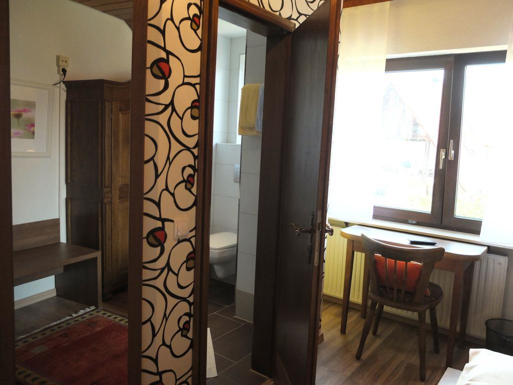 Gaestehaus Hermine โอเบอร์เคียร์ช ภายนอก รูปภาพ